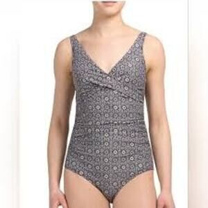 Nip tuck One Piece Tummy Control Swimsuit 16 XL Blue Ruched bathing suit